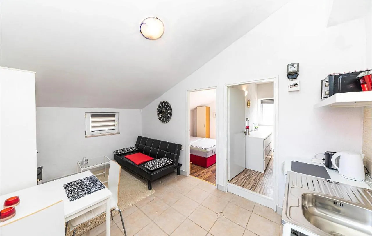 Gorgeous Apartment In Labin With Kitchen 0*, Labin (Dalmatia)